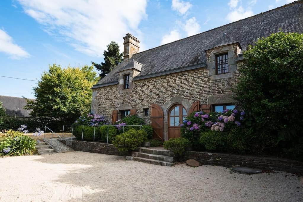 Gite De Charme Avec Spa, Baie Du Mont St Michel Sougéal Exterior foto
